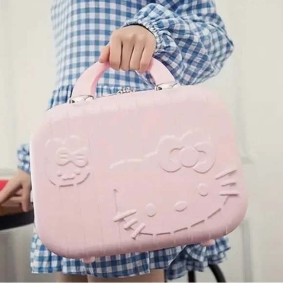 Brand New Adorable Sanrio Hello Kitty Cosmetic Case